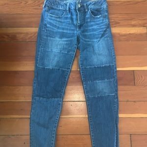 WORN ONCE!! American eagle paneled skinny jean
